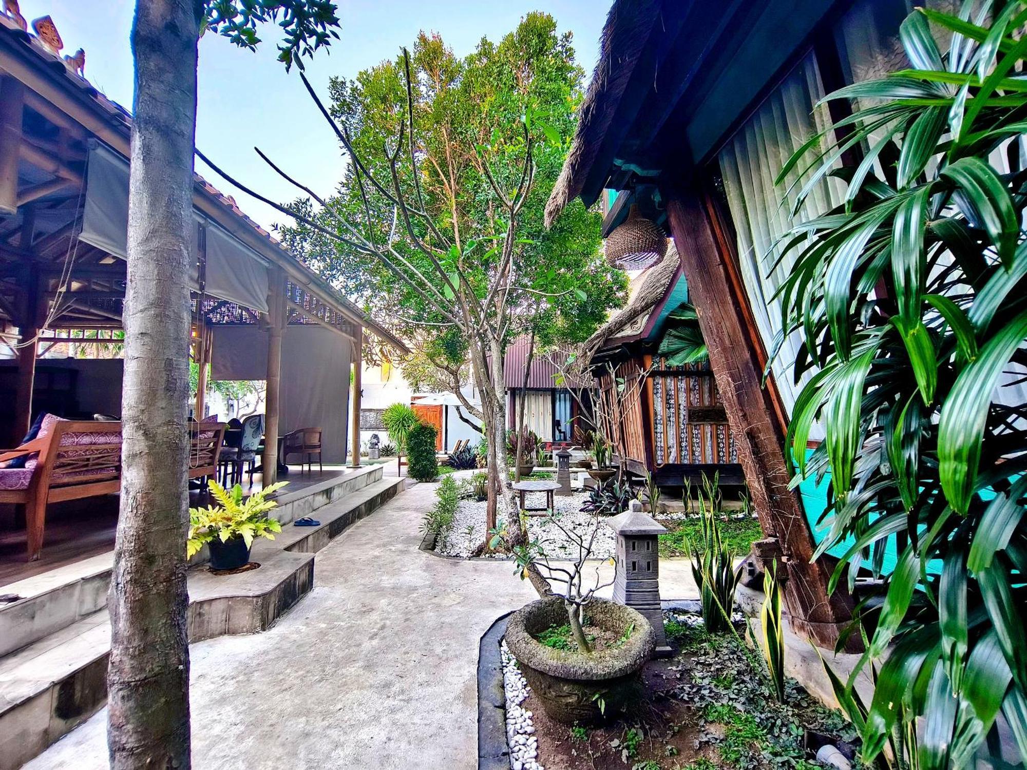 Panda Lumbung Bed and Breakfast Sanur Buitenkant foto