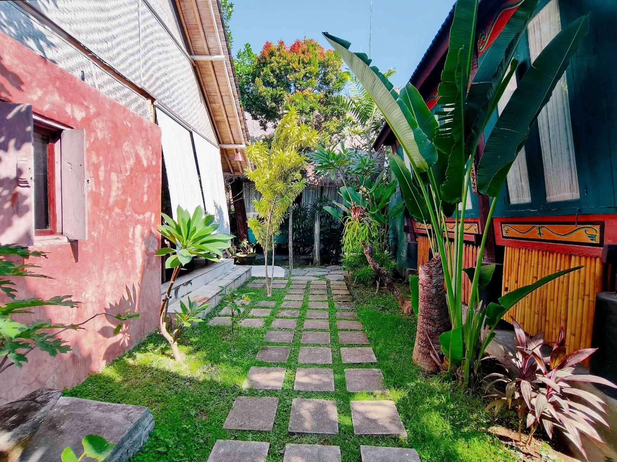 Panda Lumbung Bed and Breakfast Sanur Buitenkant foto